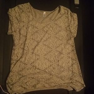 LulaRoe Shirt